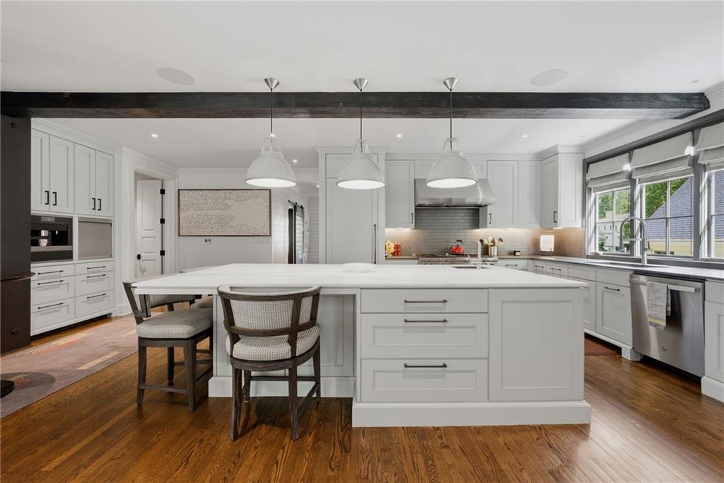 2820 Normandy Drive NW