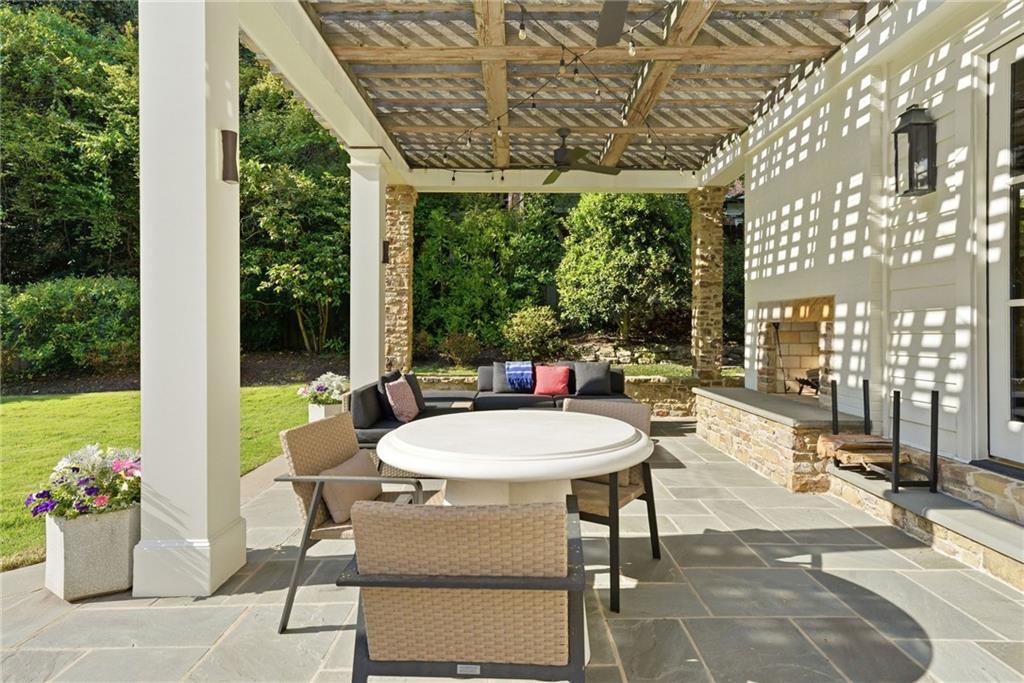 2820 Normandy Drive NW