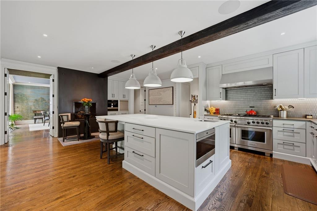 2820 Normandy Drive NW