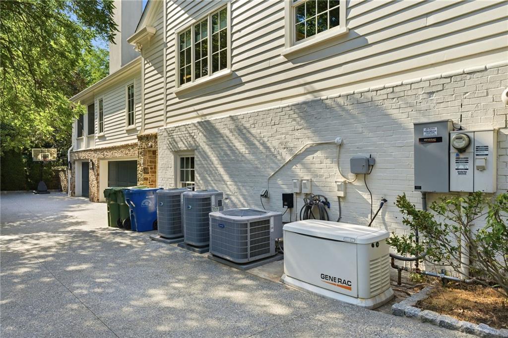 2820 Normandy Drive NW