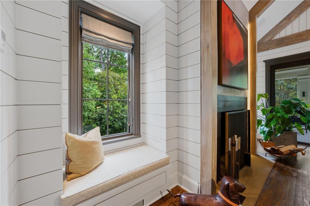 2820 Normandy Drive NW