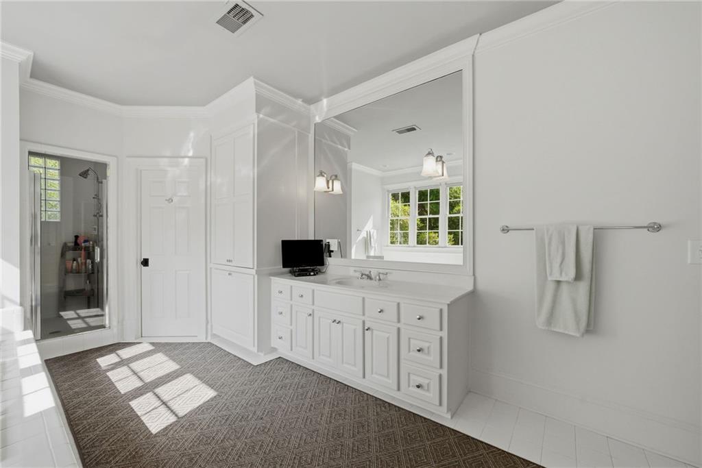 2820 Normandy Drive NW