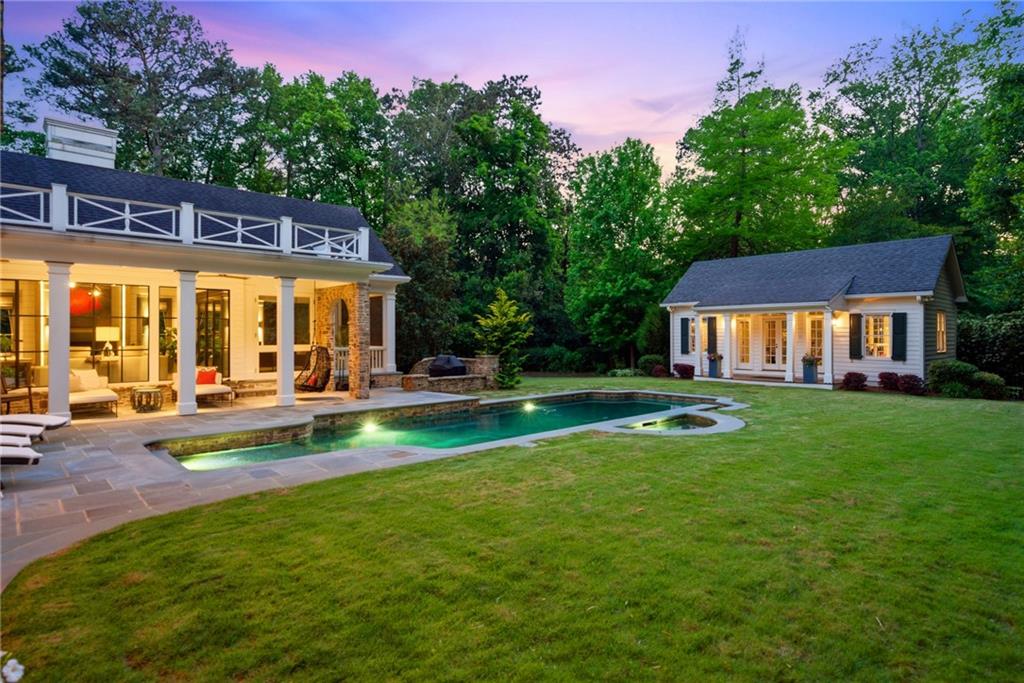 2820 Normandy Drive NW