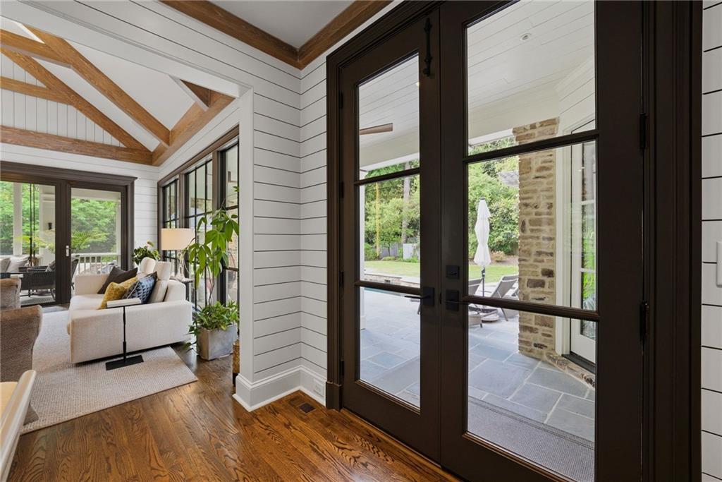 2820 Normandy Drive NW