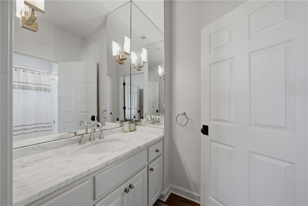 2820 Normandy Drive NW