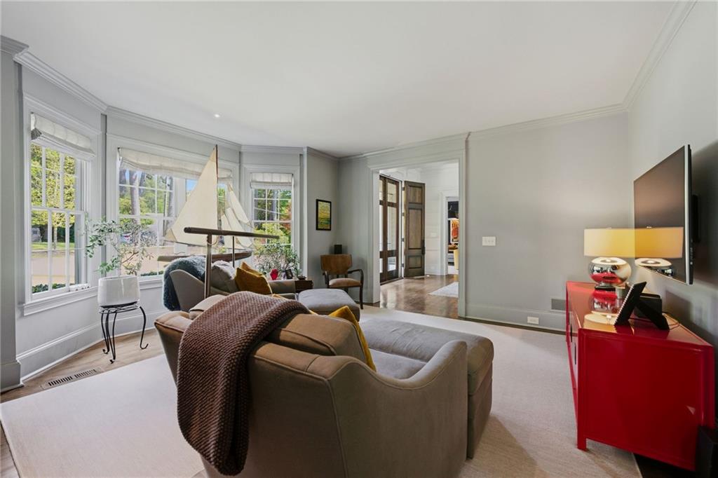 2820 Normandy Drive NW