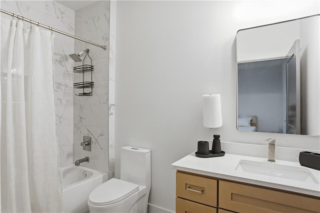 1171 State Street NW Unit #B