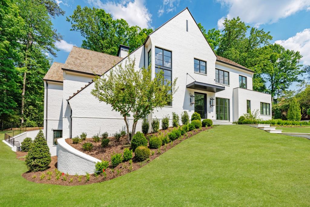 2983 Habersham Court NW
