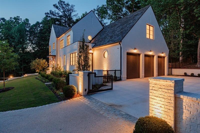 2983 Habersham Court NW