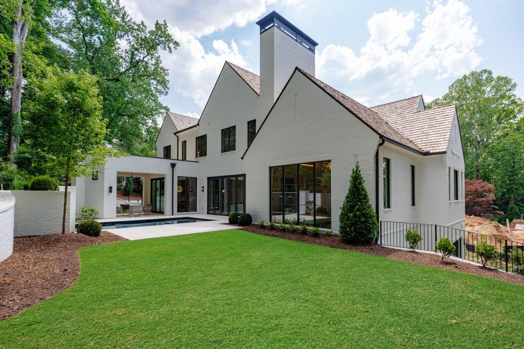 2983 Habersham Court NW