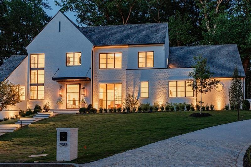 2983 Habersham Court NW