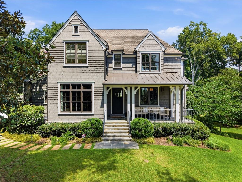 4384 Powers Ferry Road NW