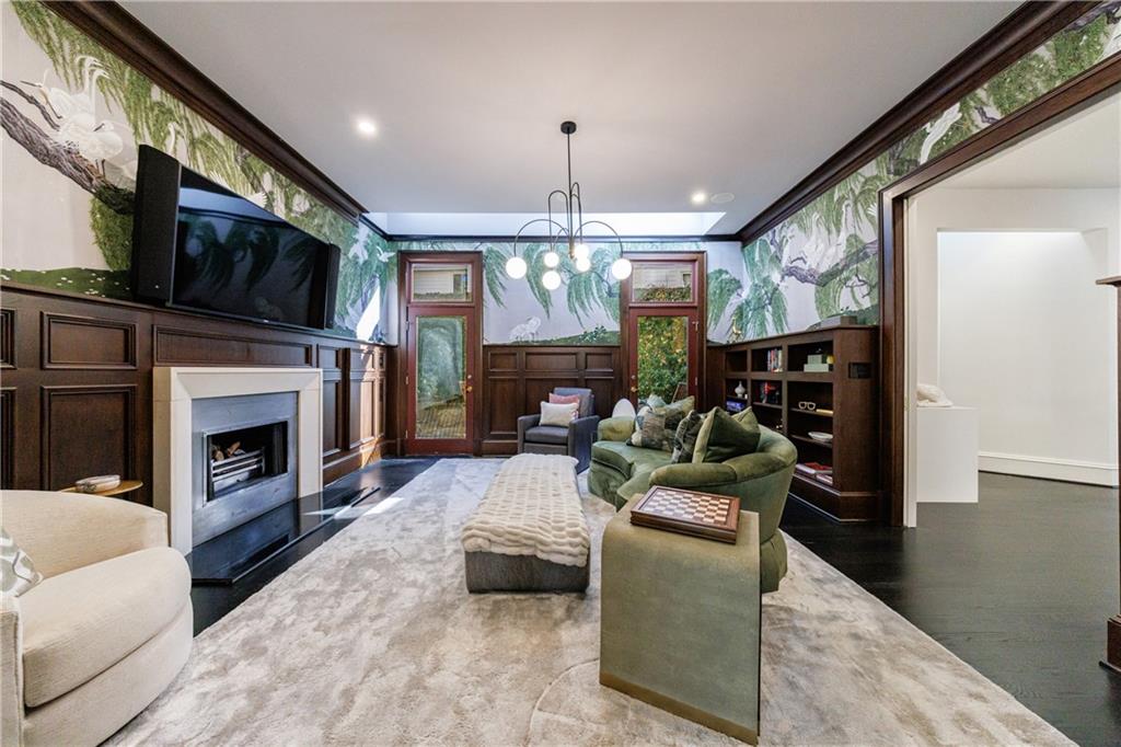 388 Beverly Road NE