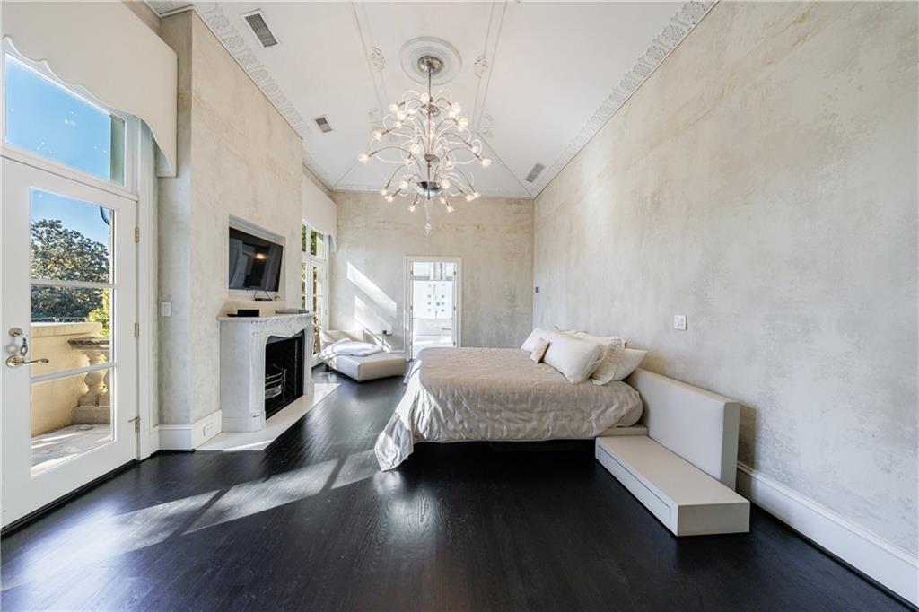 388 Beverly Road NE