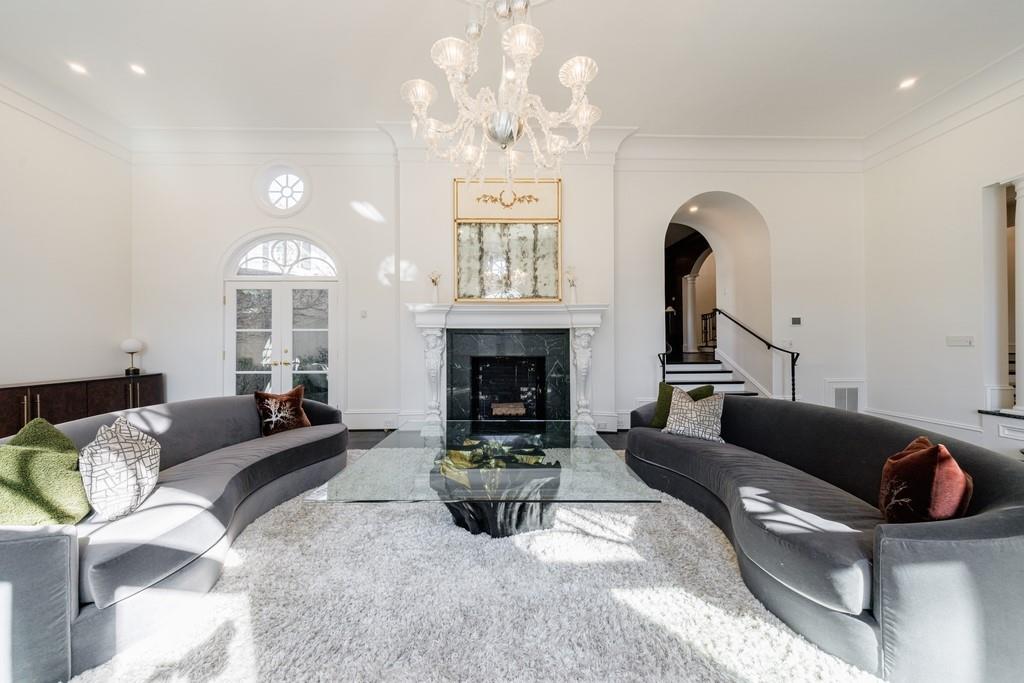 388 Beverly Road NE