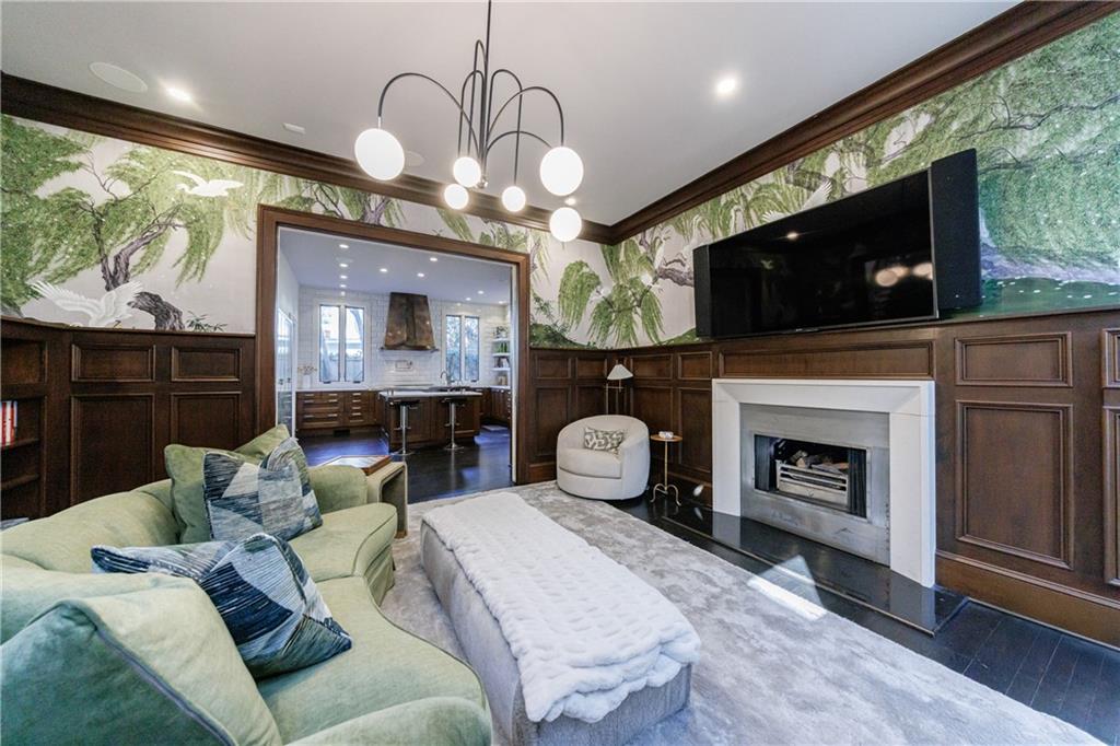 388 Beverly Road NE