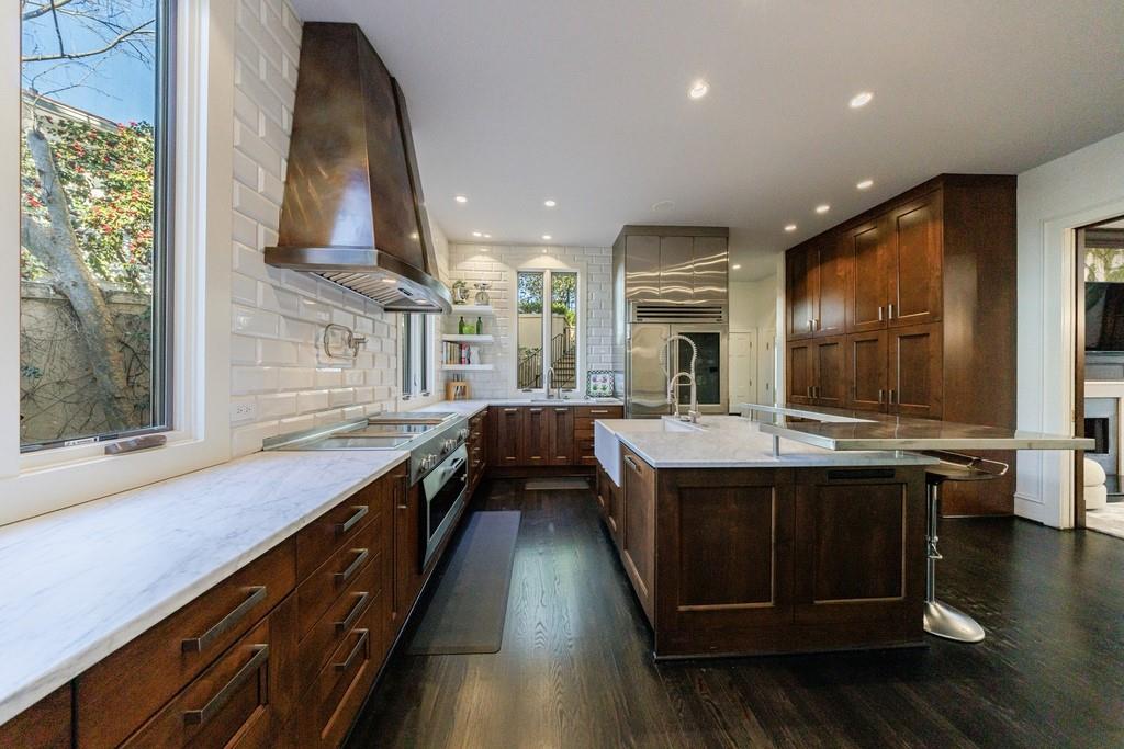 388 Beverly Road NE