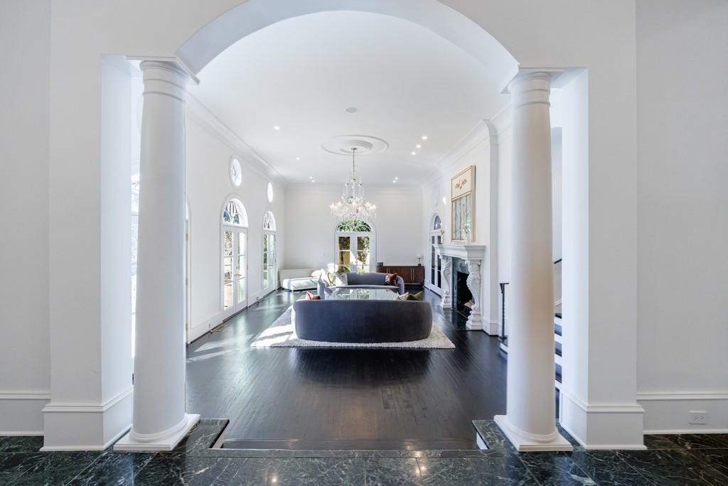 388 Beverly Road NE