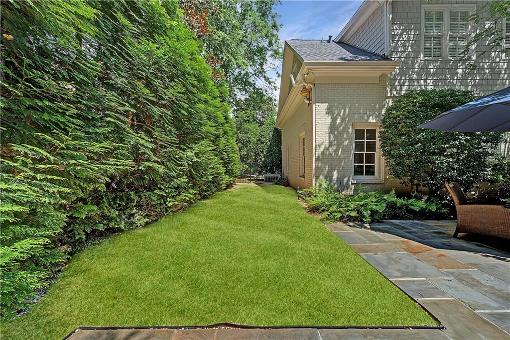 82 Blackland Road NW