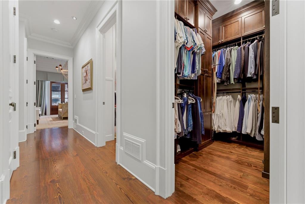 3275 Laramie Drive SE