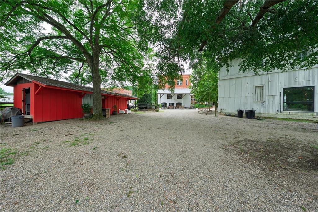 18756 Highway 85