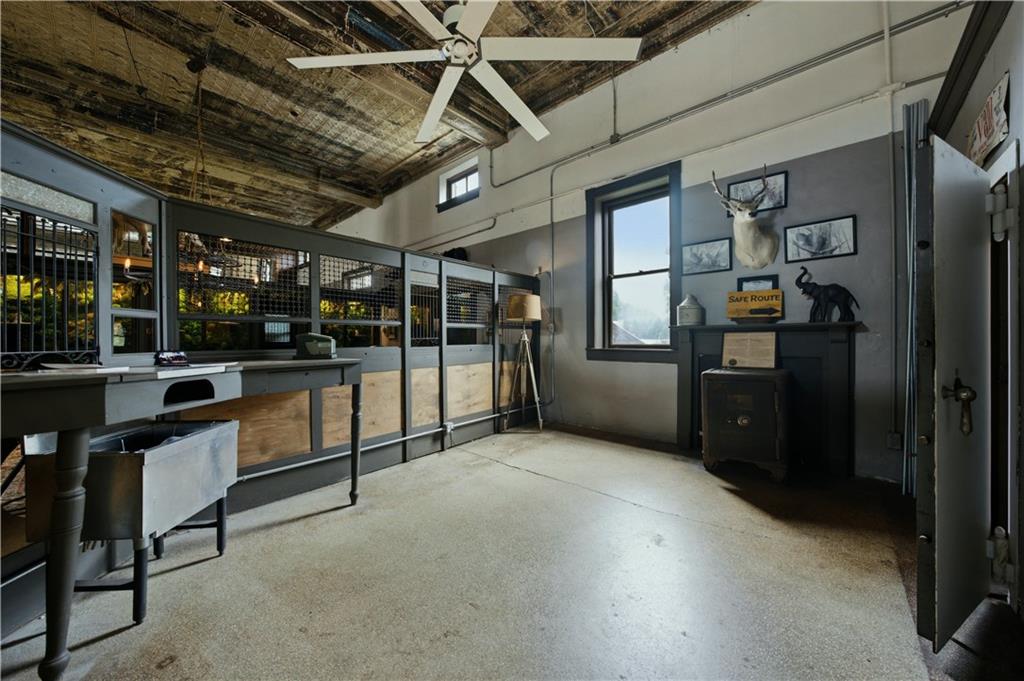 18756 Highway 85