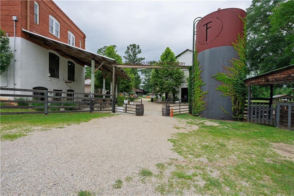 18756 Highway 85