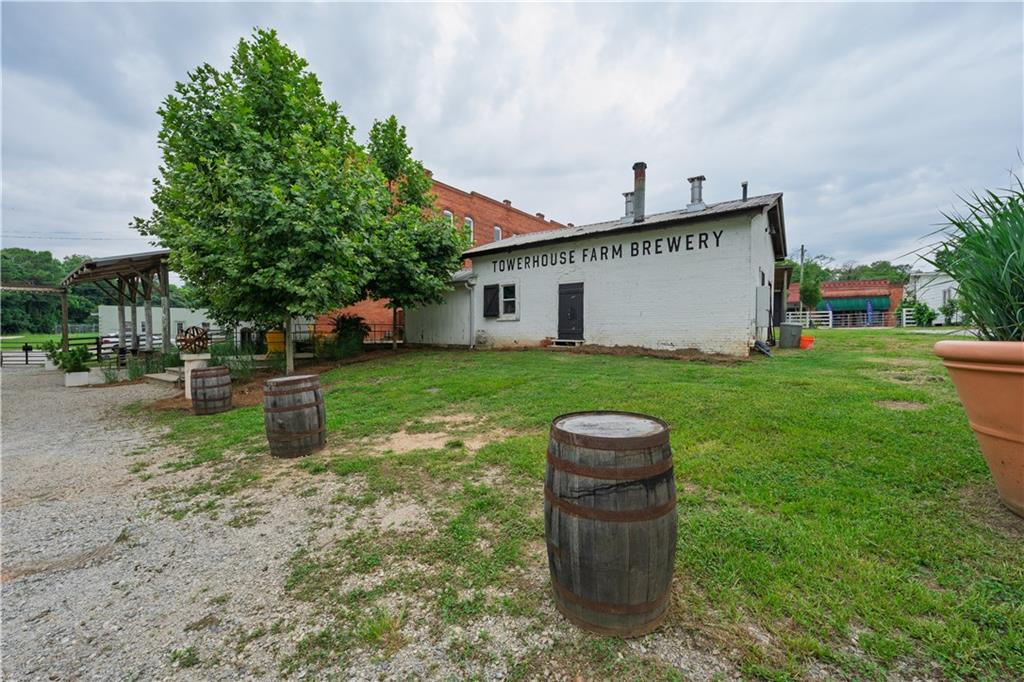 18756 Highway 85
