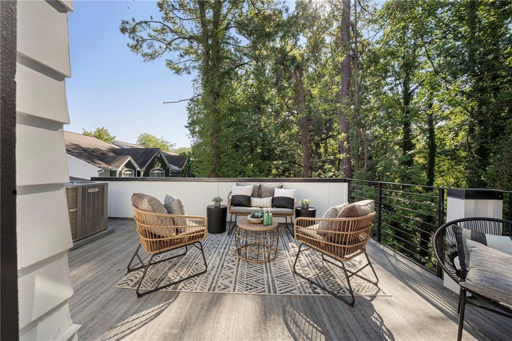 1169 Penny Lane