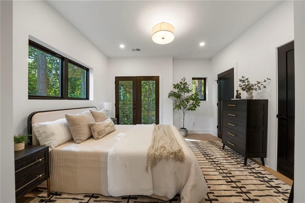 1169 Penny Lane