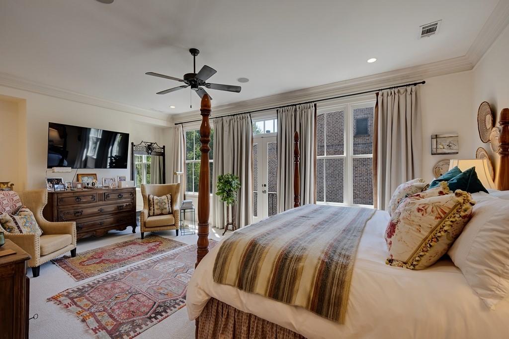 8 Honour Avenue NW Unit 6