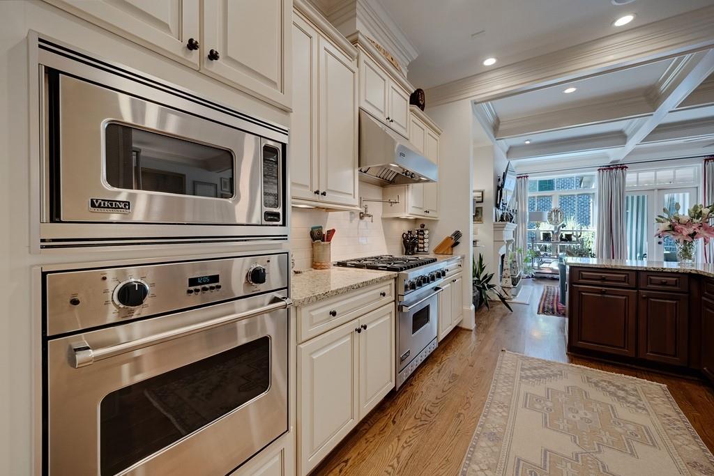 8 Honour Avenue NW Unit 6