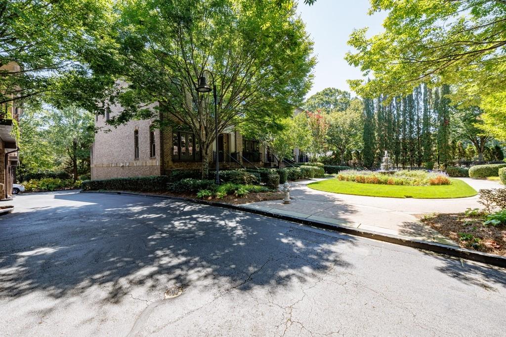 8 Honour Avenue NW Unit 6