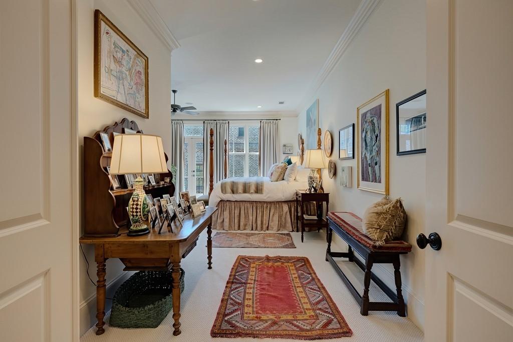 8 Honour Avenue NW Unit 6