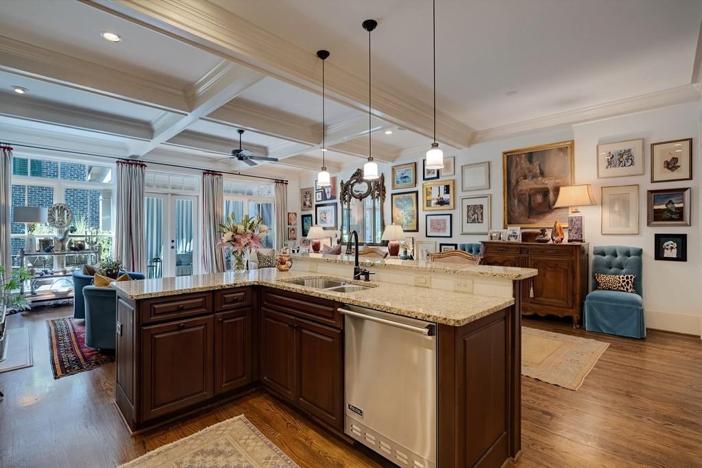 8 Honour Avenue NW Unit 6