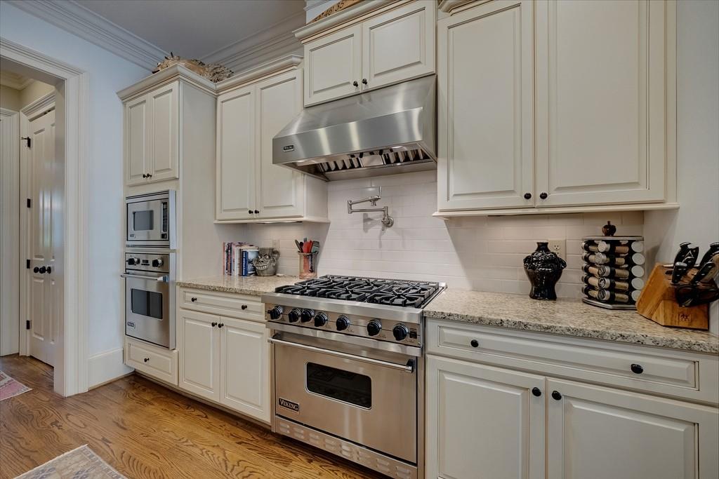 8 Honour Avenue NW Unit 6