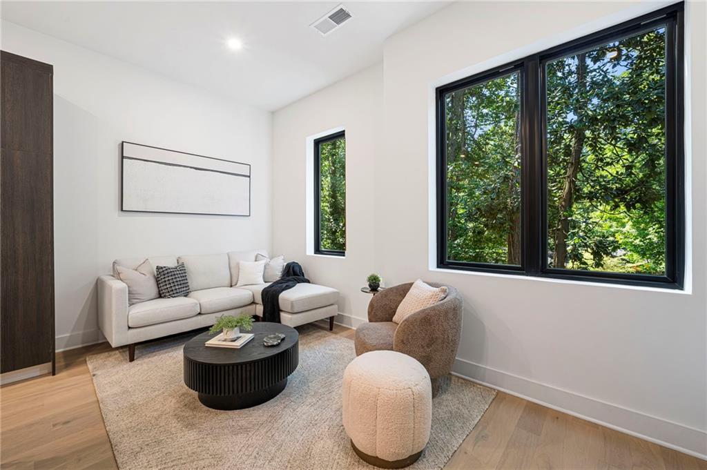 1165 Penny Lane