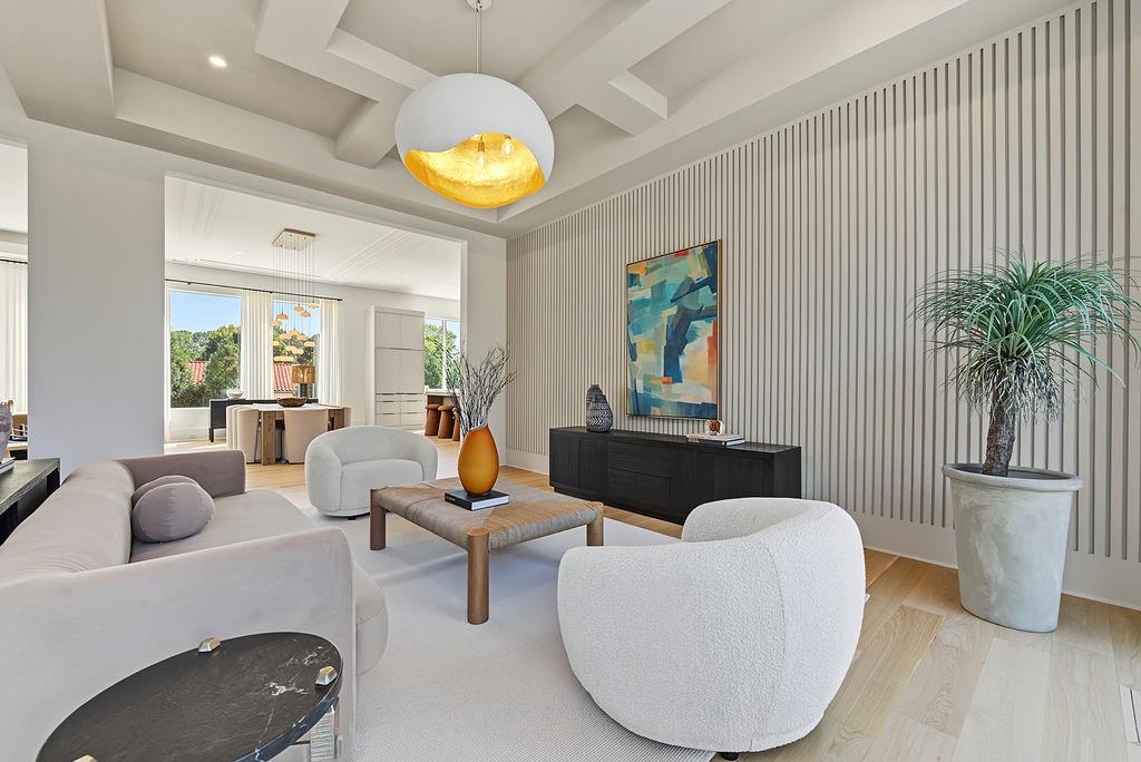 102 Coronado Court