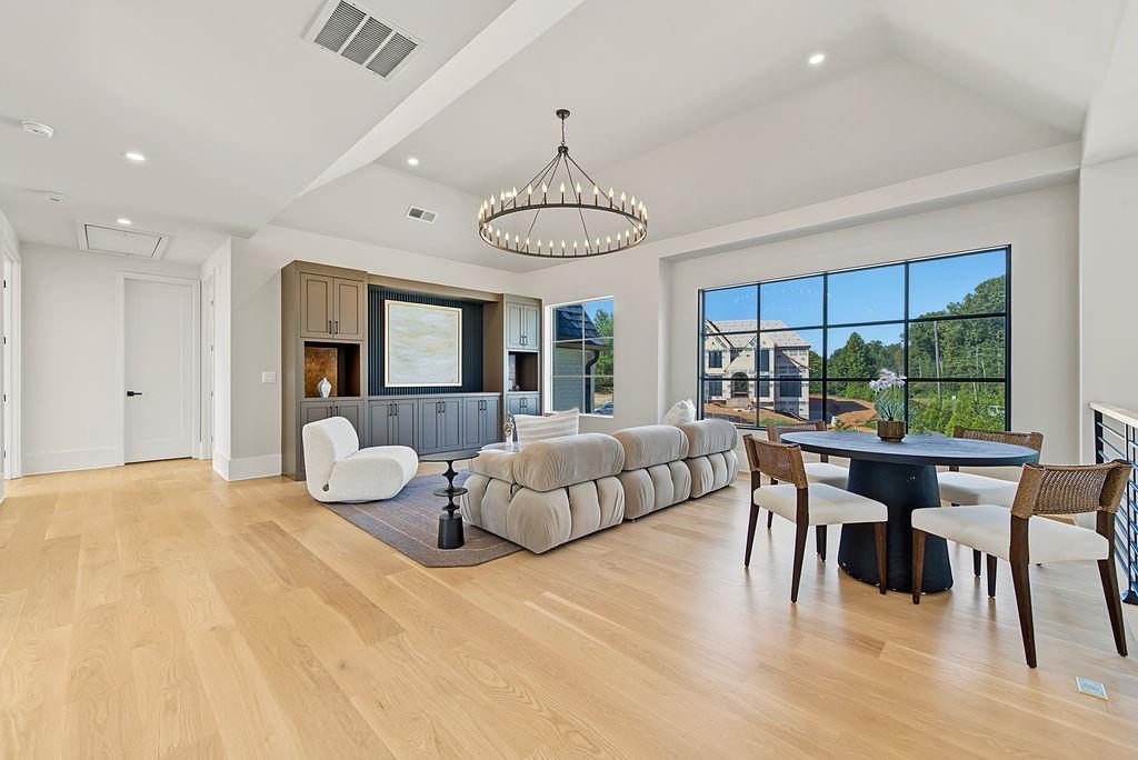 102 Coronado Court