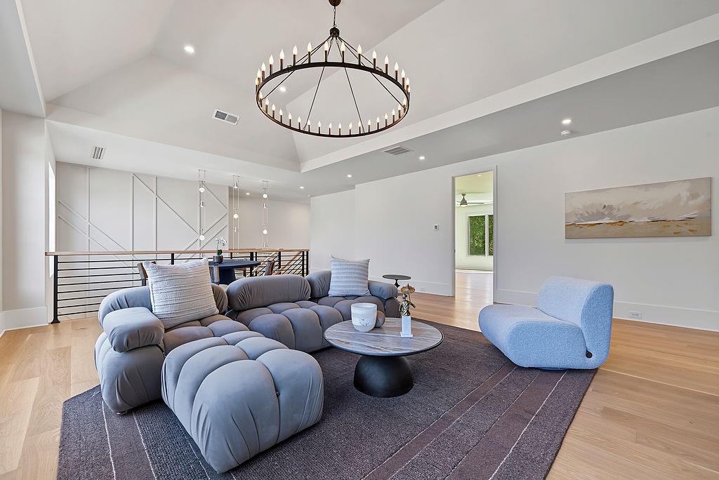 102 Coronado Court