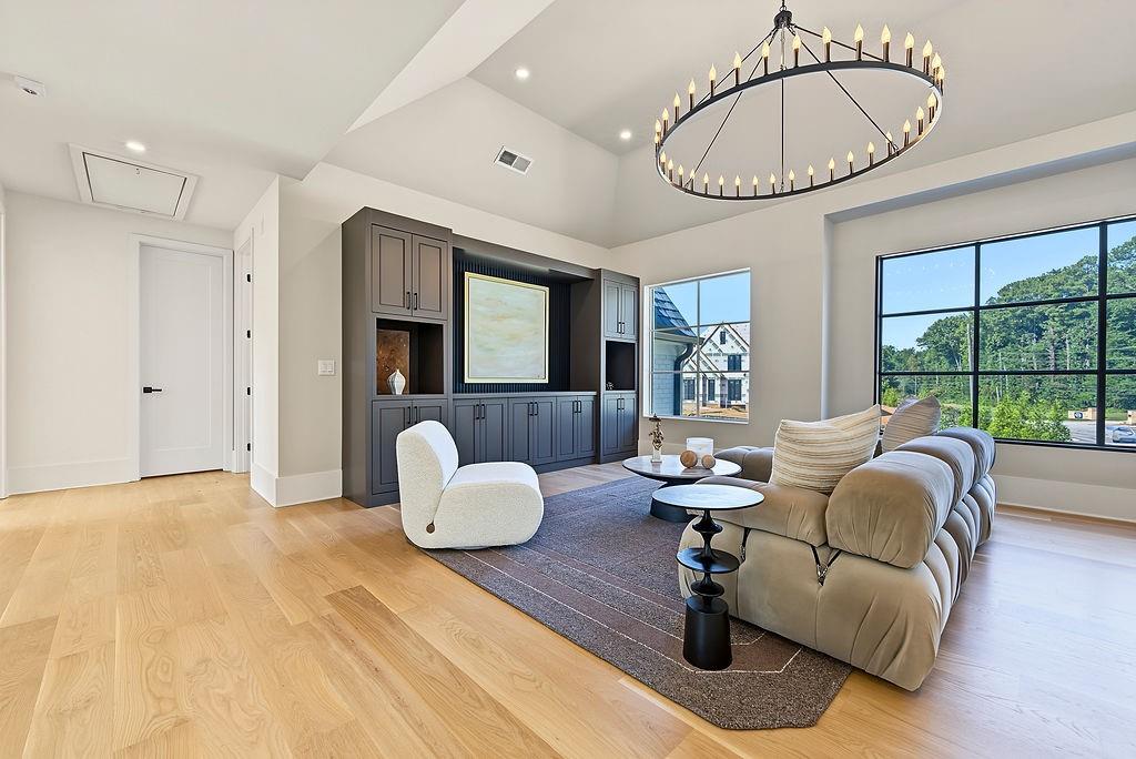102 Coronado Court