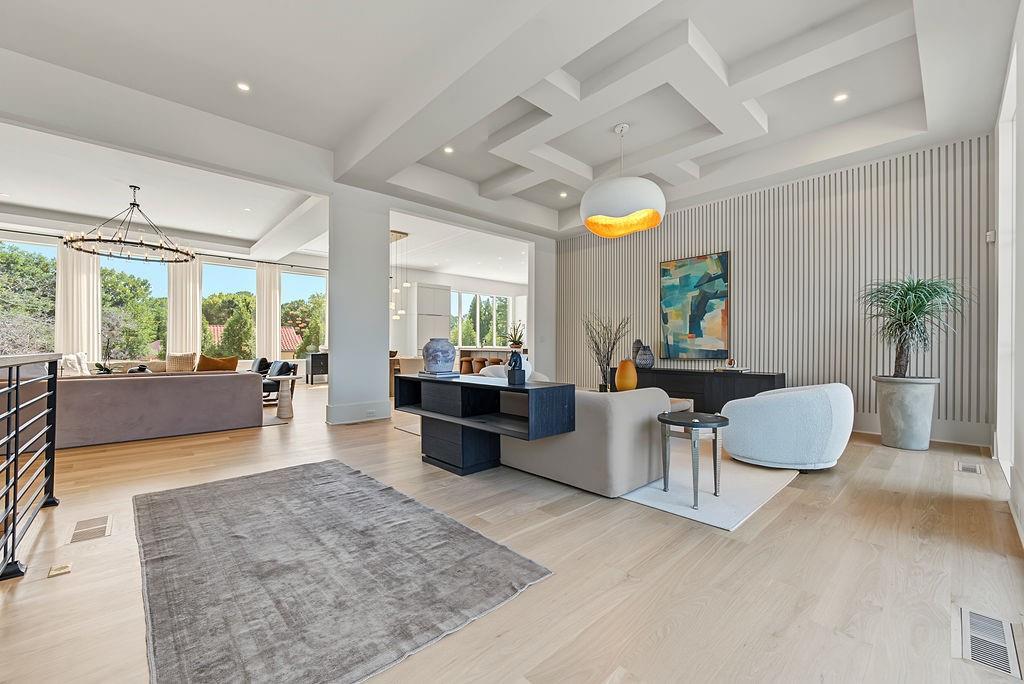 102 Coronado Court