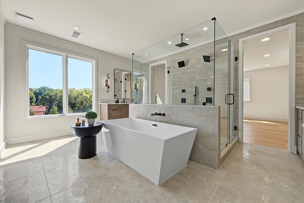 102 Coronado Court