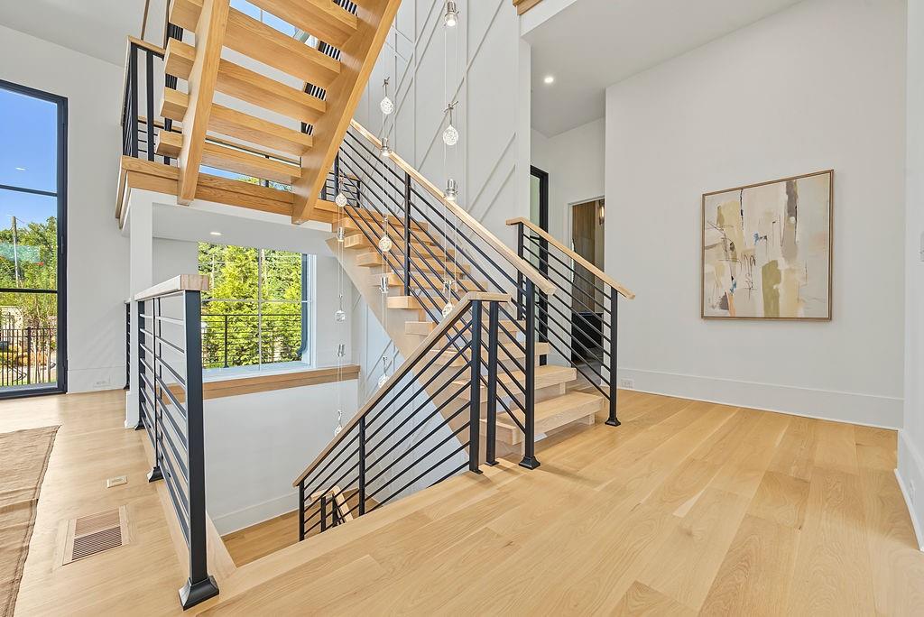 102 Coronado Court