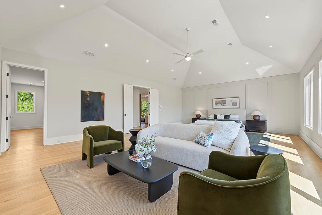 102 Coronado Court
