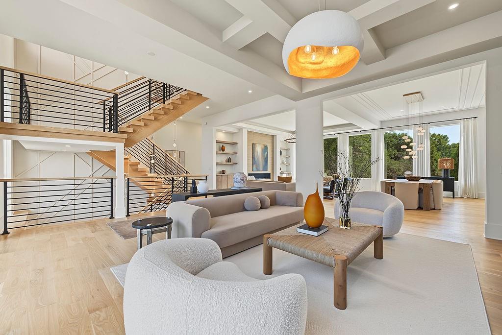 102 Coronado Court