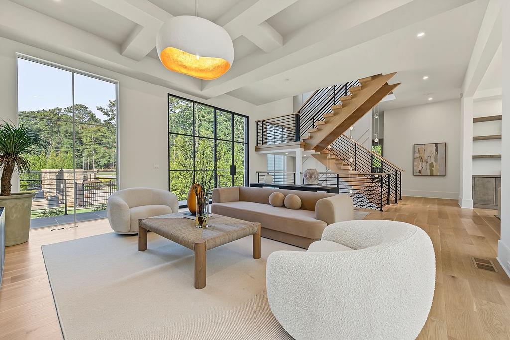102 Coronado Court