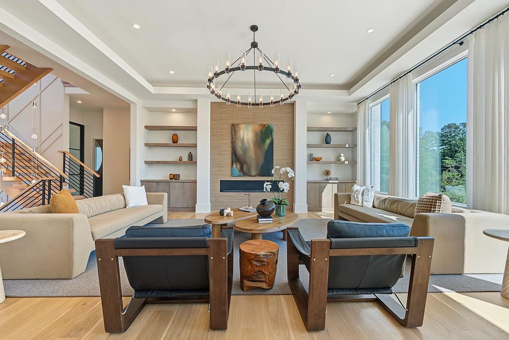 102 Coronado Court