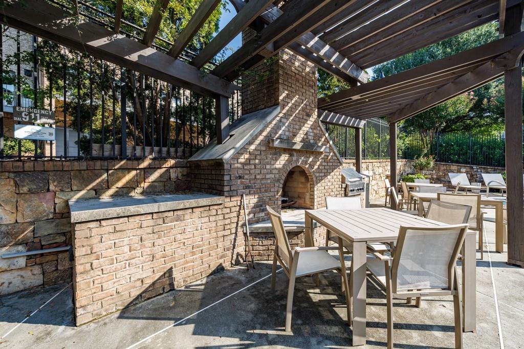 3574 Roswell Road NW
