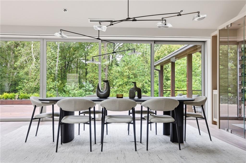 3860 Peachtree Dunwoody Road NE